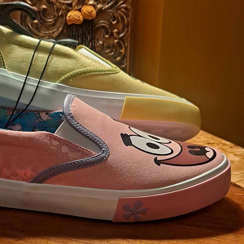 Nickelodeon SpongeBob Women’s Slip-on Sneakers